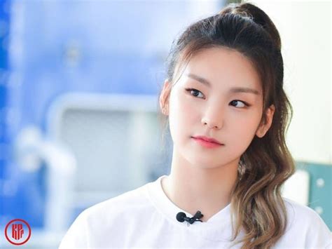 itzy leader|The Truth about ITZY Leader, Yeji .